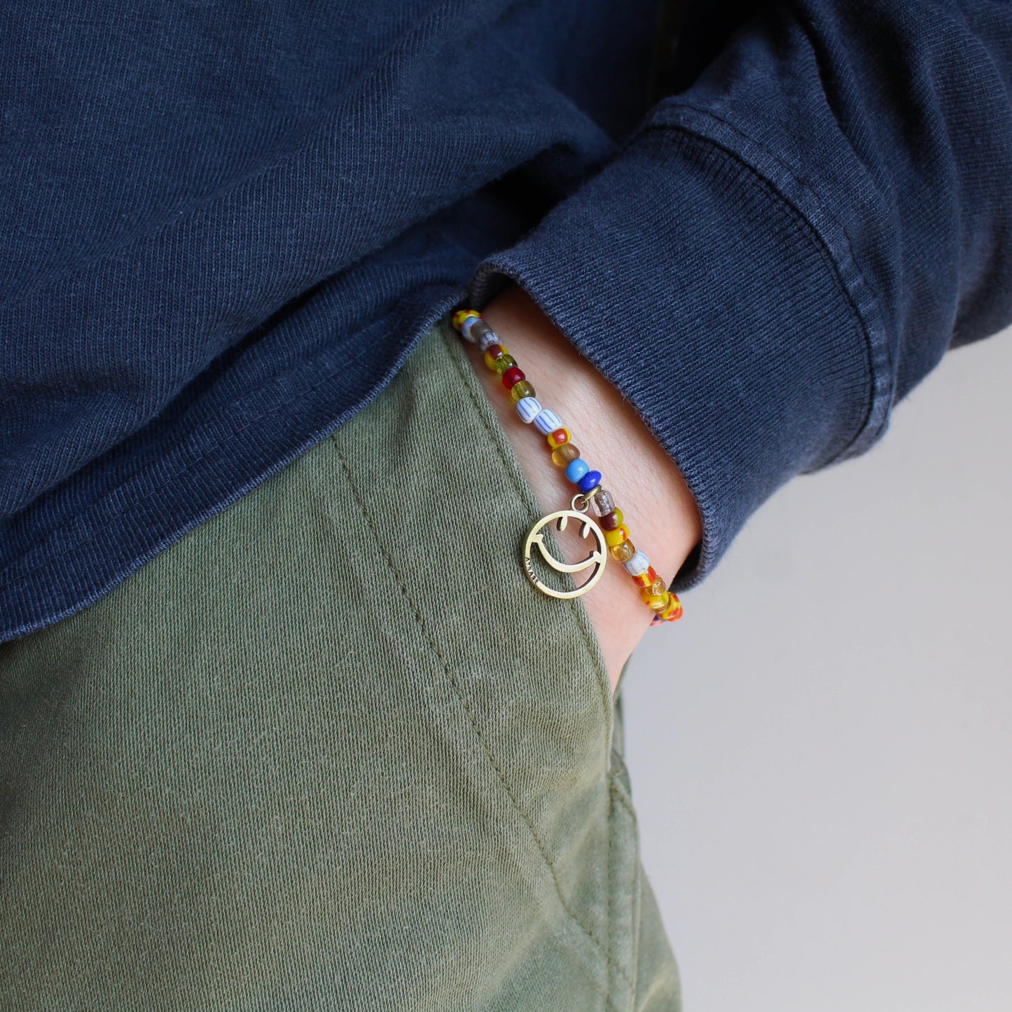 Atease -
 SMILE OPEN WORK BEADS BRACELET