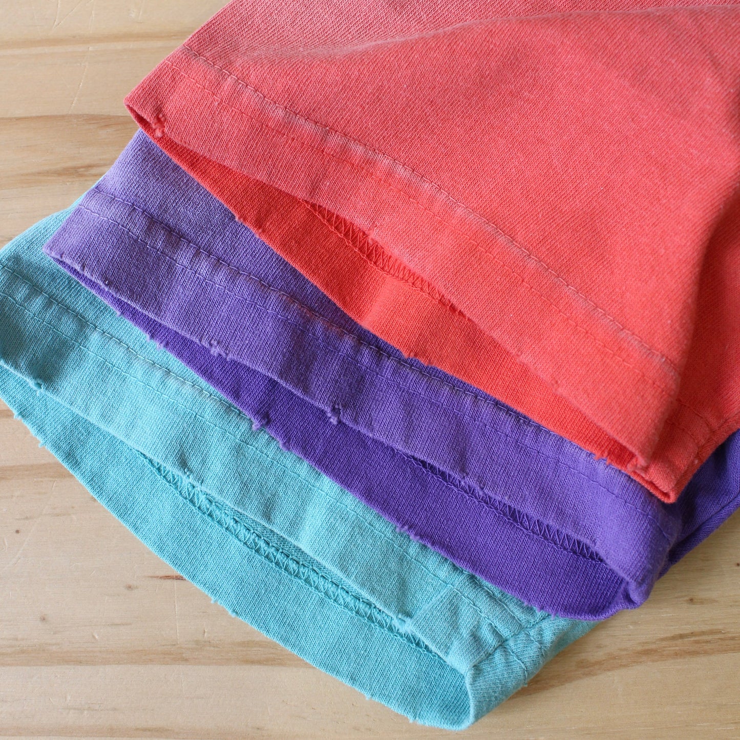 RIDING HIGH TOKYO - 
USA JERSEY SUN FADE POCKET TEE