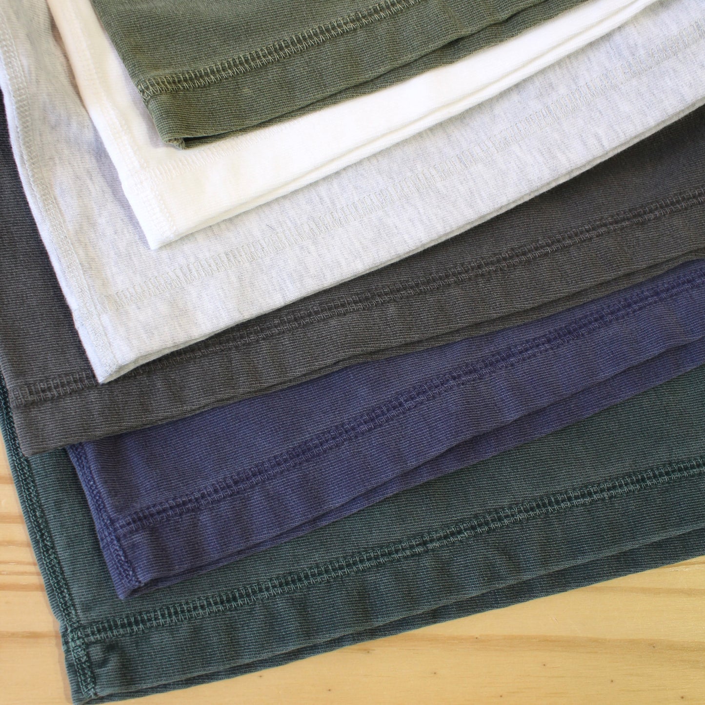 REDWOOD CLASSICS -
 PEARY S/S POCKET TEE
 GARMENT DYE