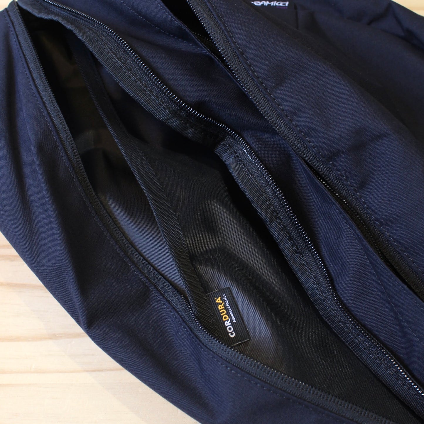 GRAMICCI -
CORDURA SLING BAG