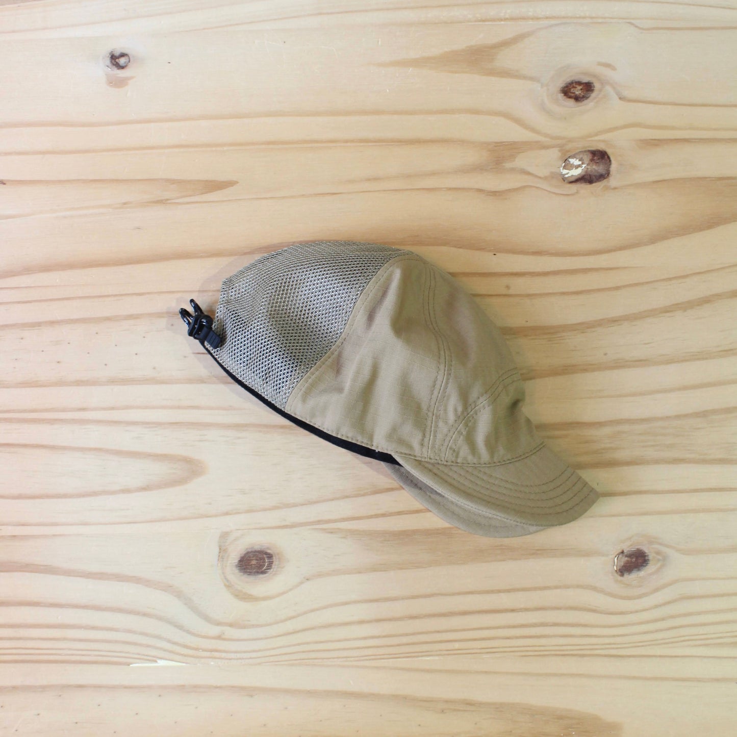 HIGHER - 
RIP STOP 7PANEL MESH CAP