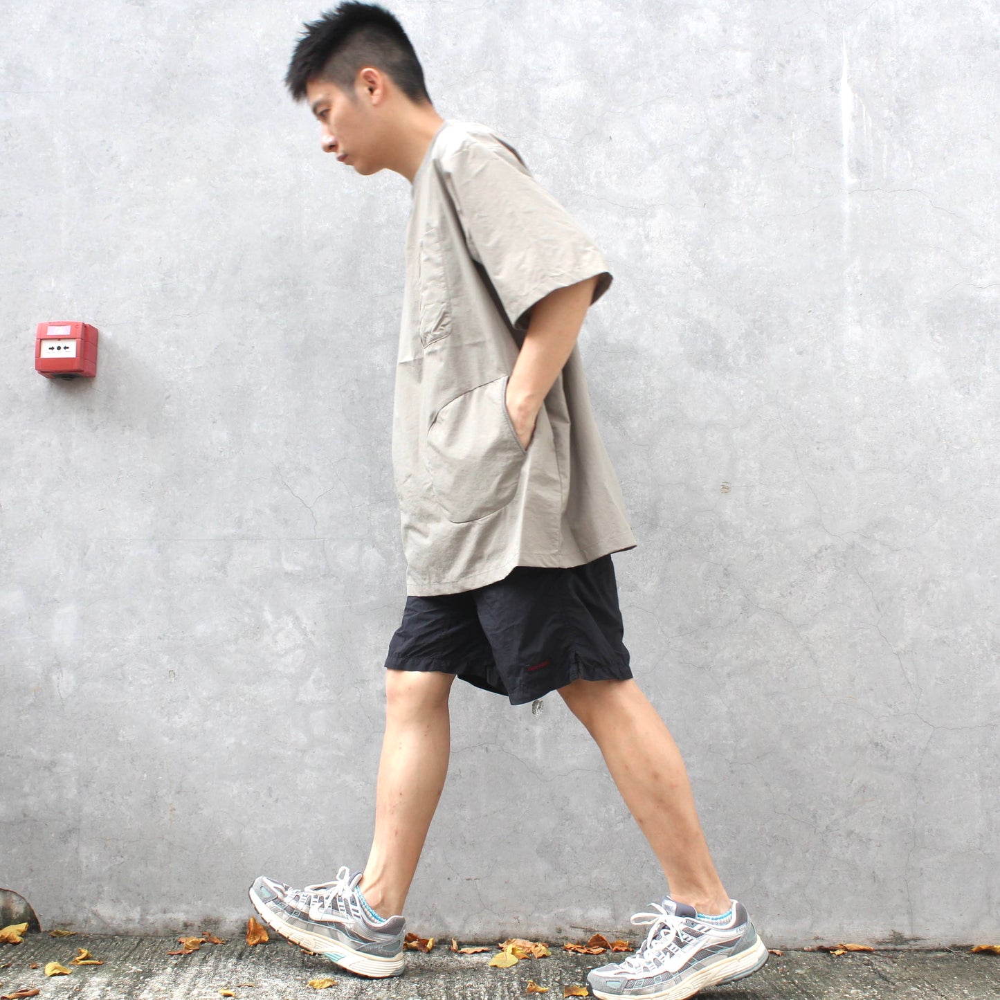 BURLAP OUTFITTER - S/S POCKET TEE