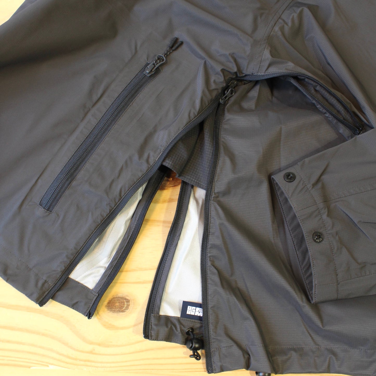 JUGEM TOKYO -
HIGH TECH LT SHELL PK JACKET