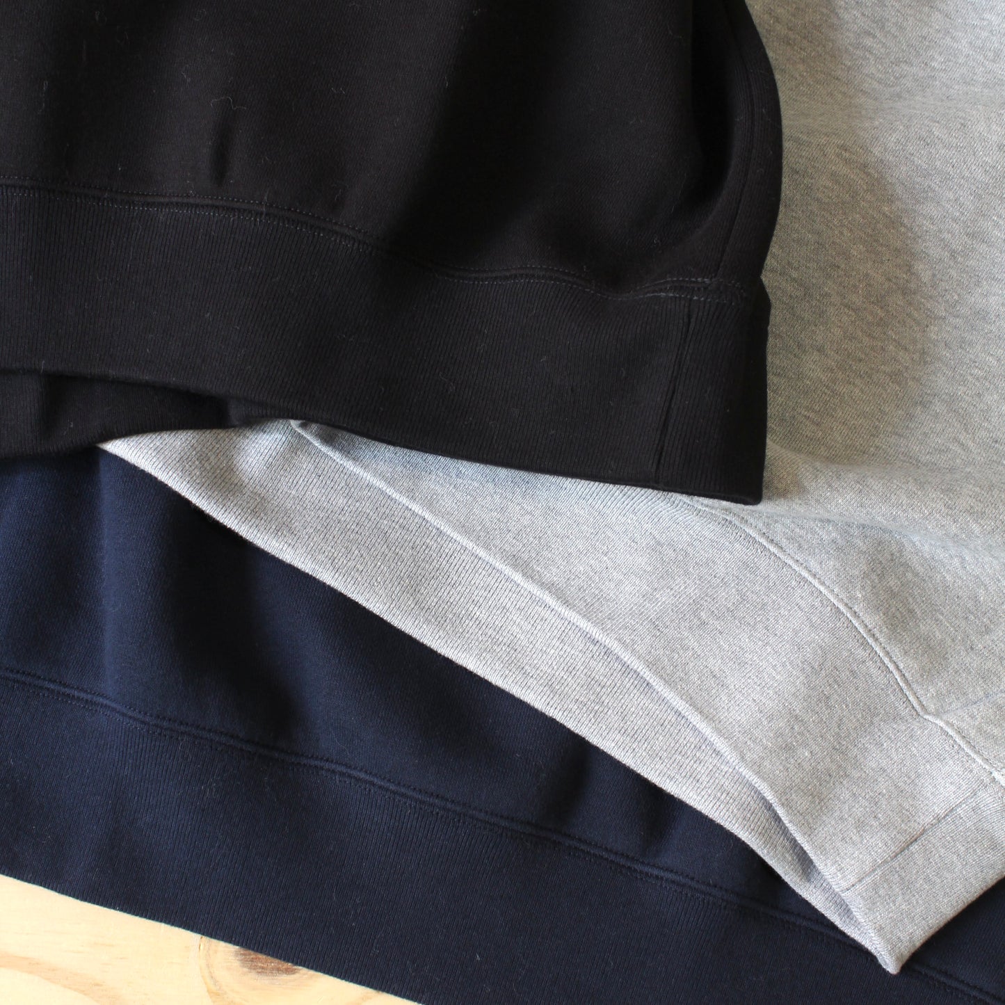 AheHee - HEAVYWEIGHT HENLEY NECK SWEAT