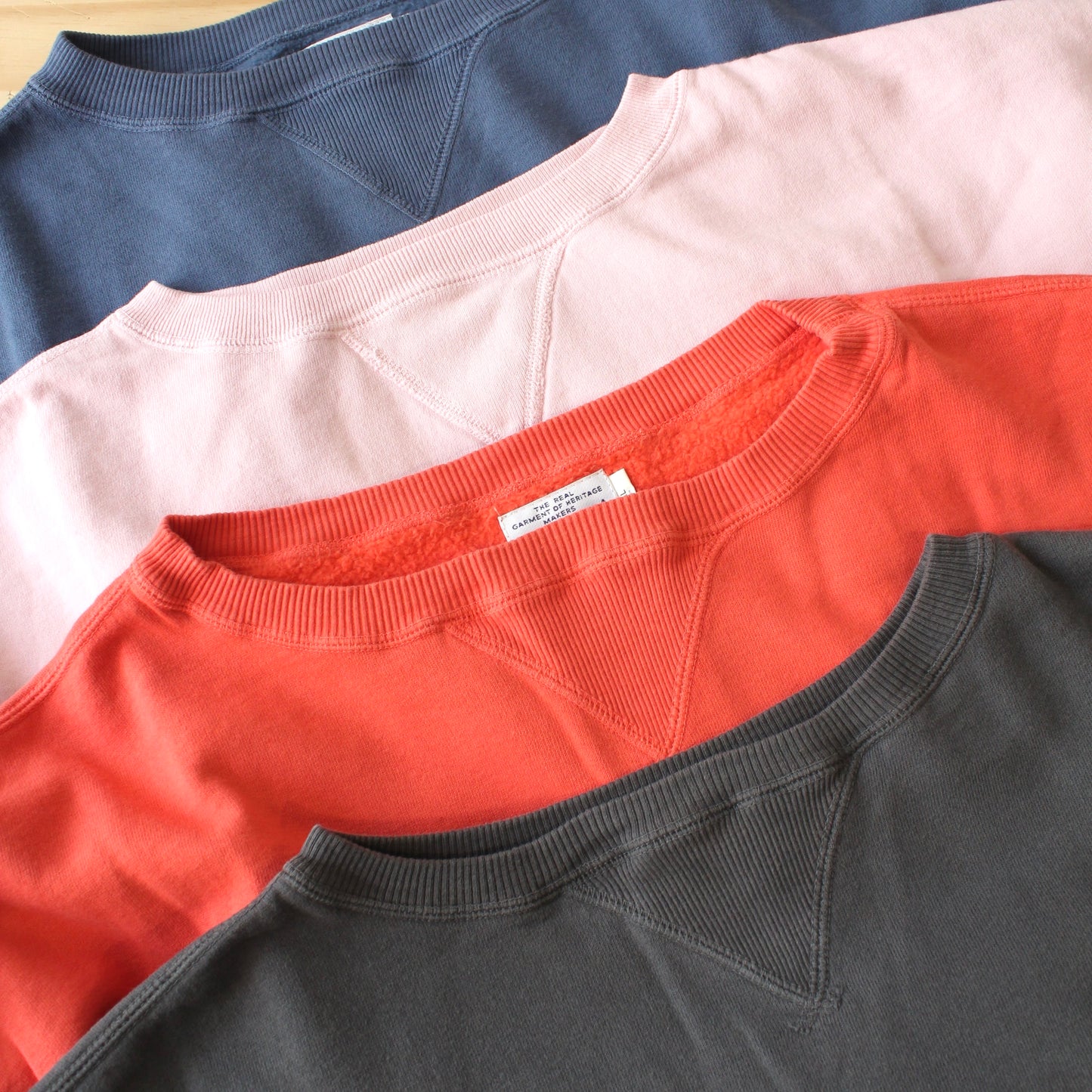 RIDING HIGH - DUSTY COLOR CREW SWEAT 