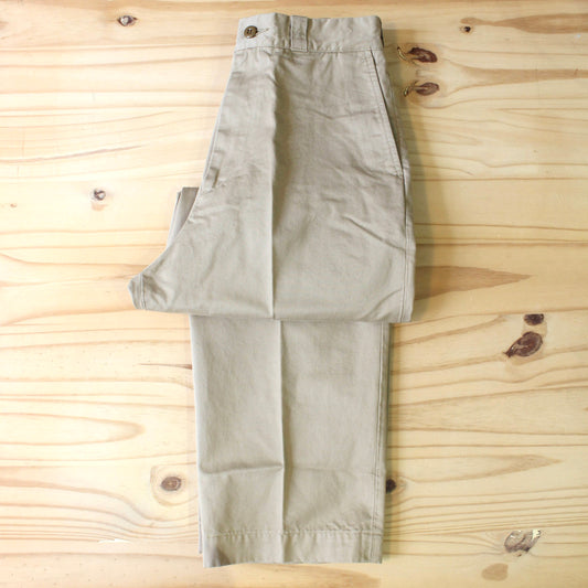 HATSKI -
 TAPERED CHINO TROUSERS