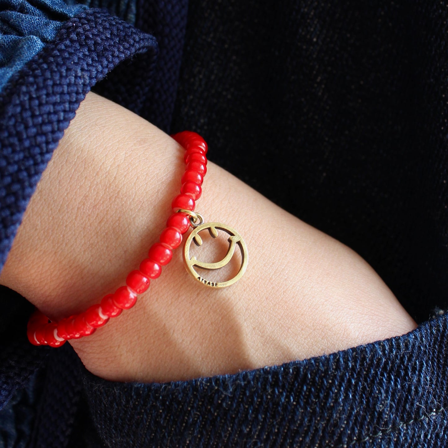 Atease -
 SMILE OPEN WORK BEADS BRACELET