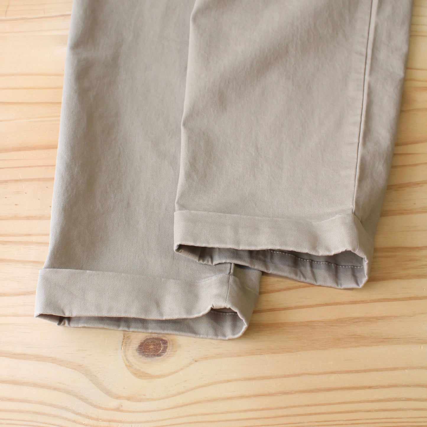 WILD THINGS JAPAN - 2 TUCK FRENCH CHINO