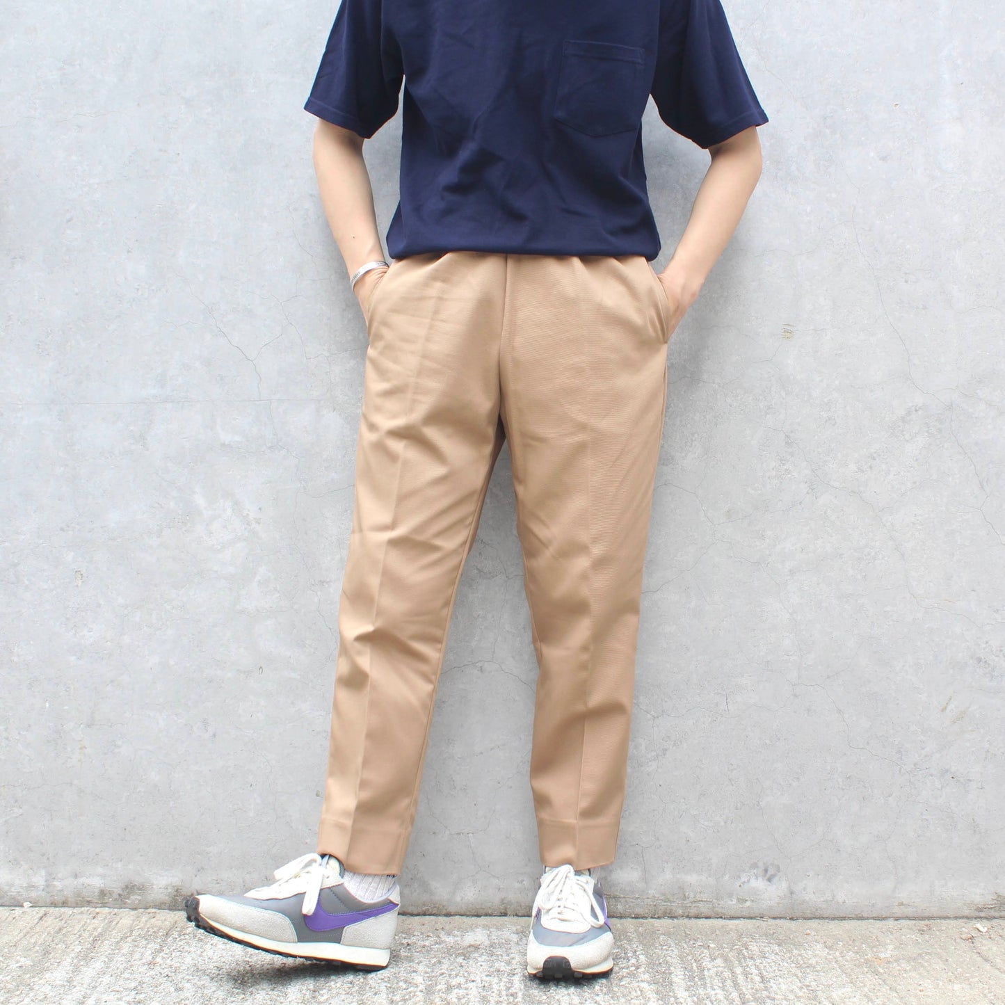 FLISTFIA - 
BELTED CHINO PANTS