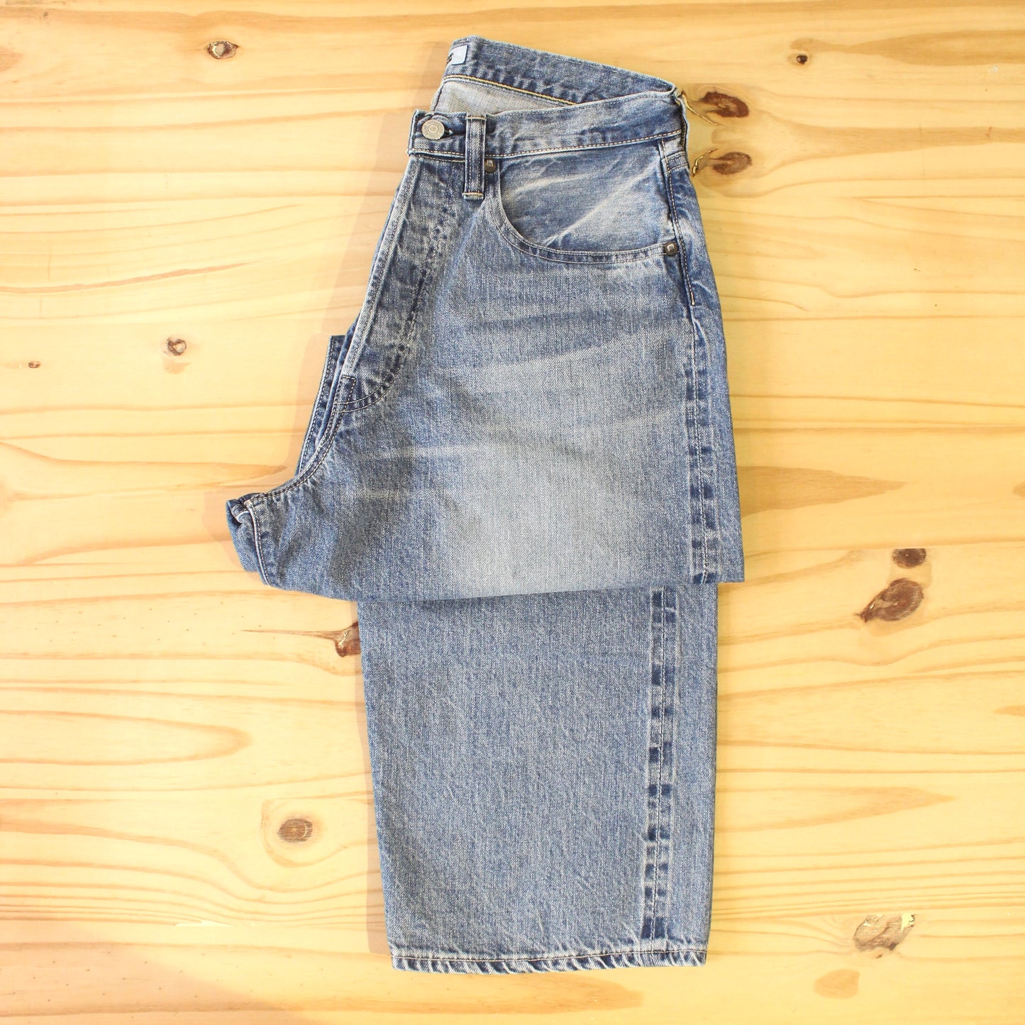 SPELLBOUND - 12OZ SELVEDGE DENIM
WIDE TAPERED