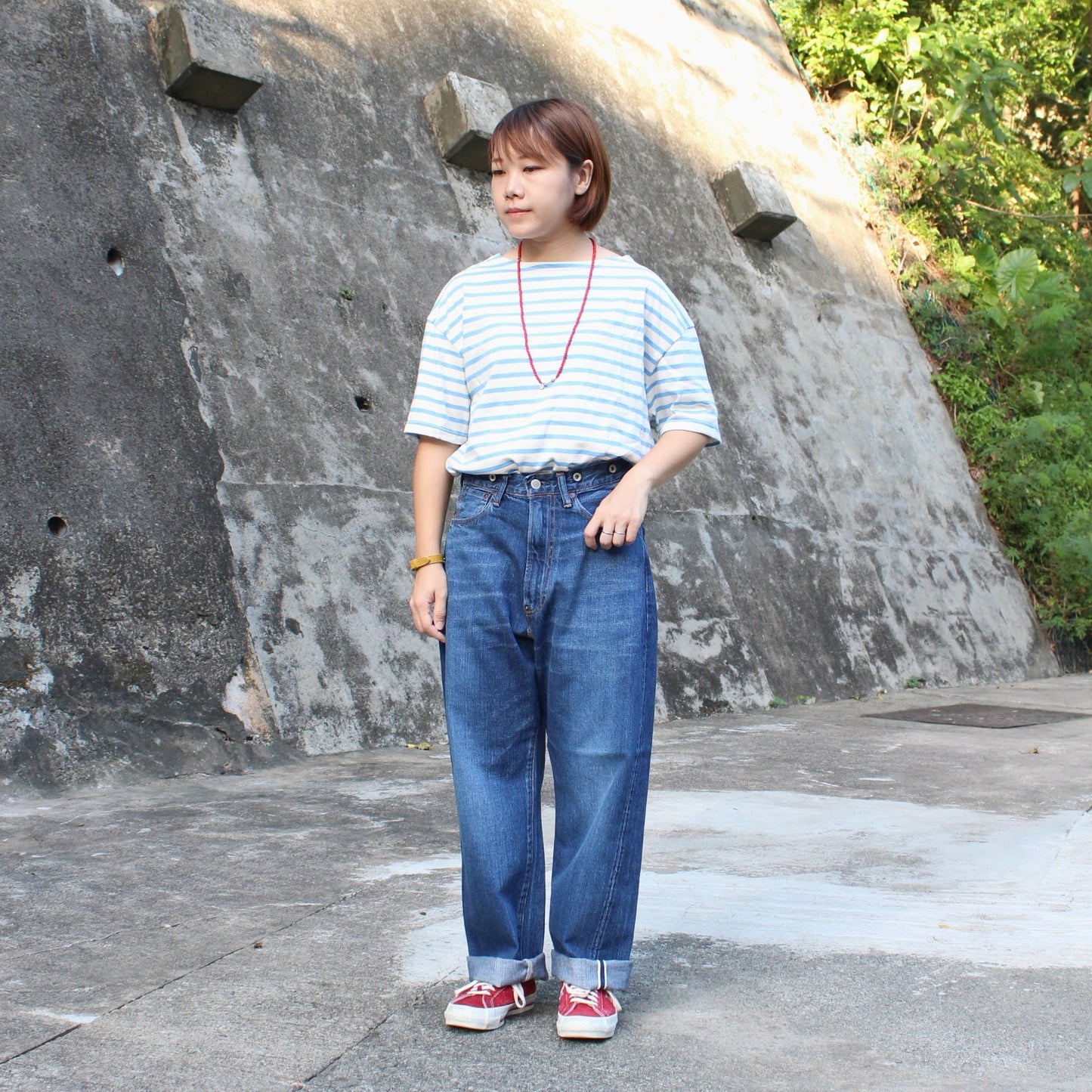 ORDINARY FITS -
12OZ TYPE WIDE DENIM
(USED WASH)