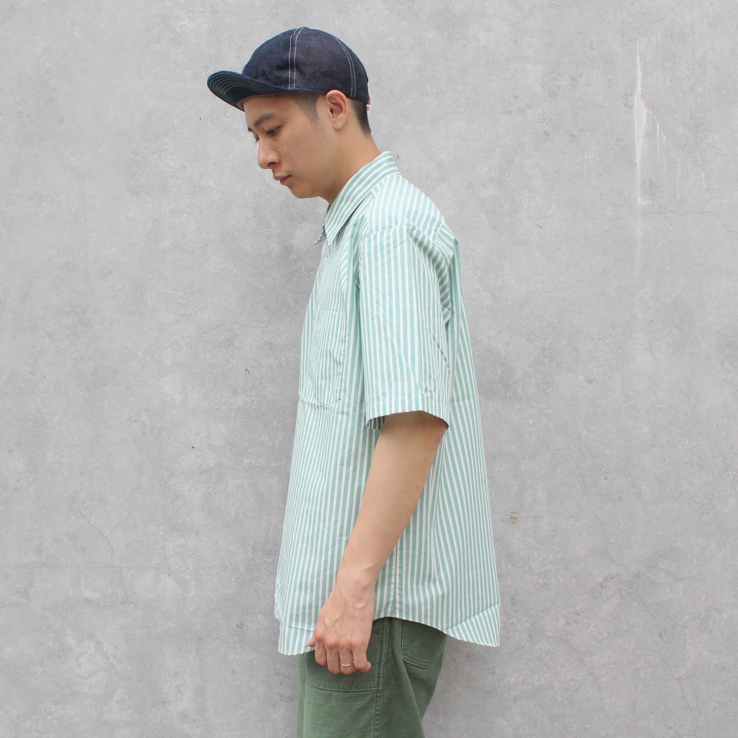 MANUAL ALPHABET - 
POPLIN STRIPE LOOSE FIT S/S SHIRT