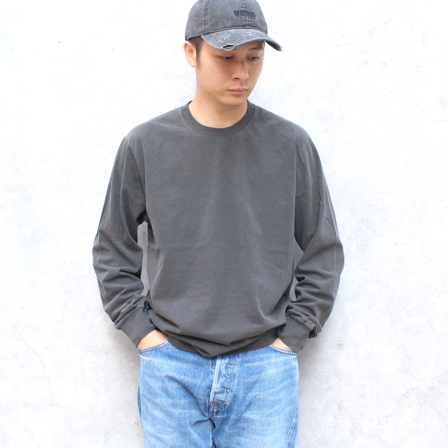 REDWOOD CLASSICS -
MOUNTAIN L/S CREW NECK TEE
(GARMENT DYE)