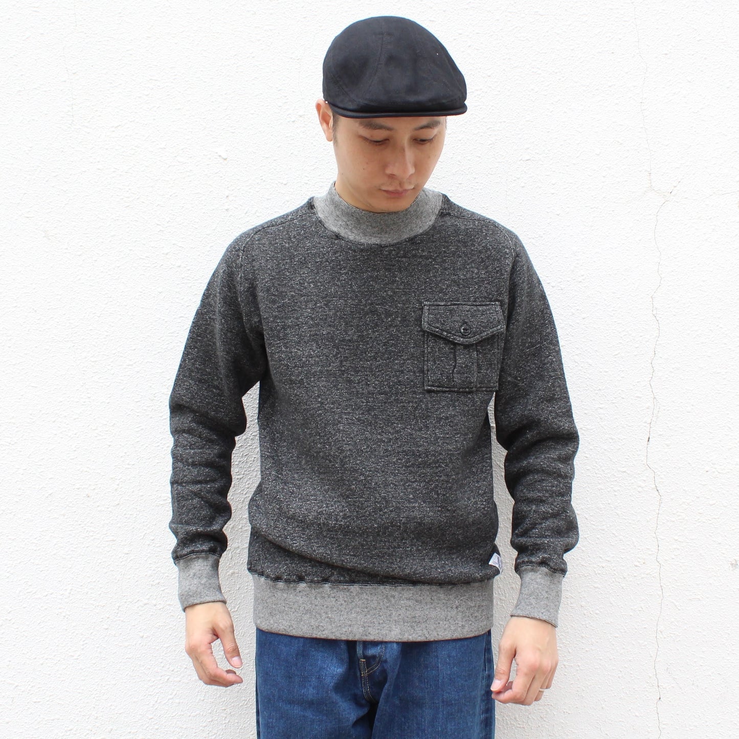 Kepani -
 Laie Pocket Mock Sweat
