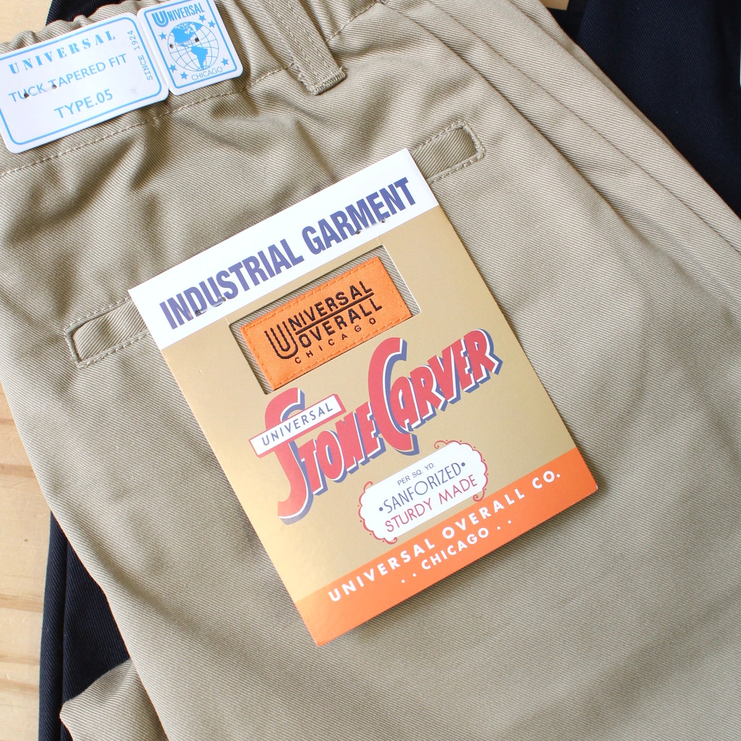 UNIVERSAL OVERALL Japanese version-CLASSIC COLLECTION TUCK TAPERED PANTS