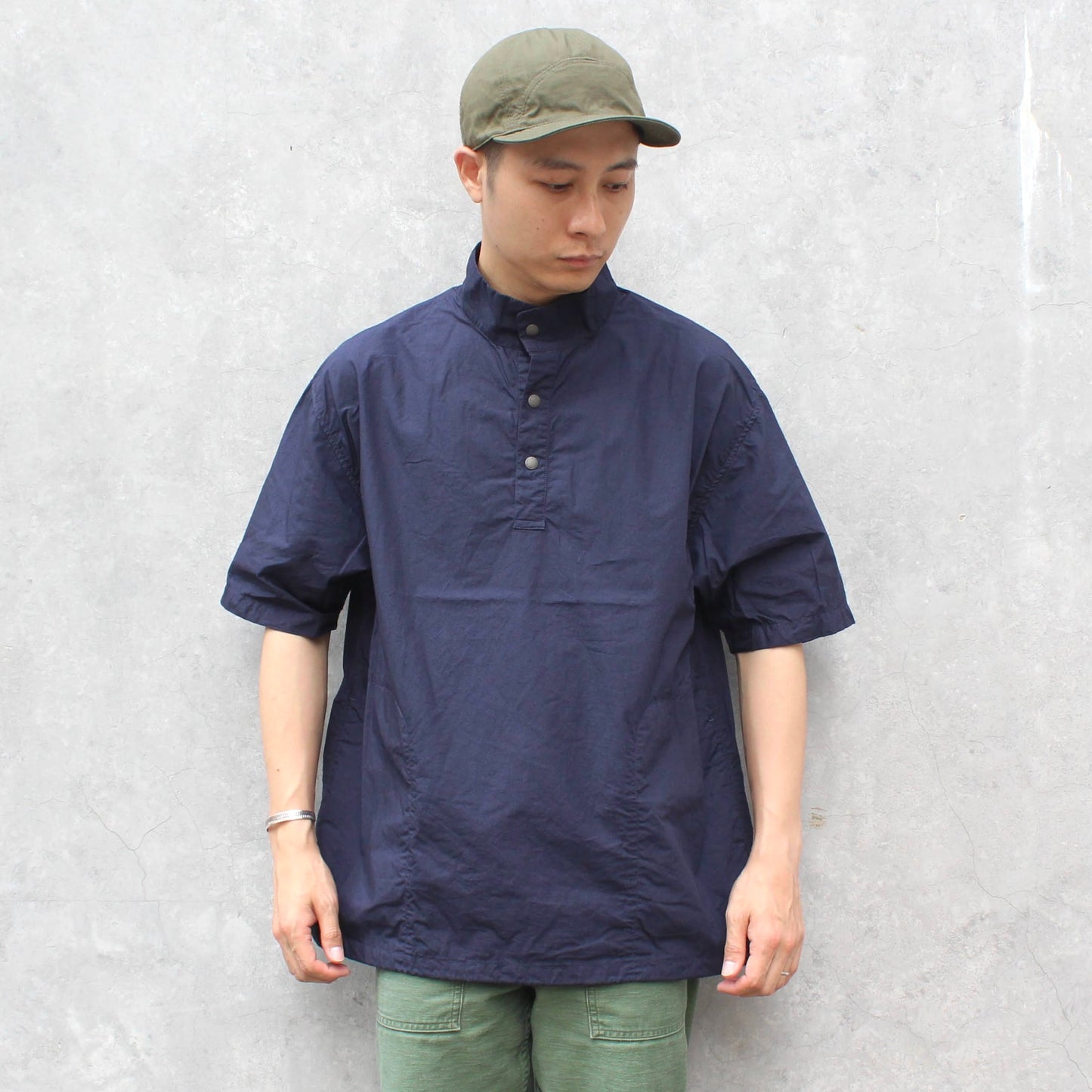 MANUAL ALPHABET -
 PULLOVER S/S SHIRT