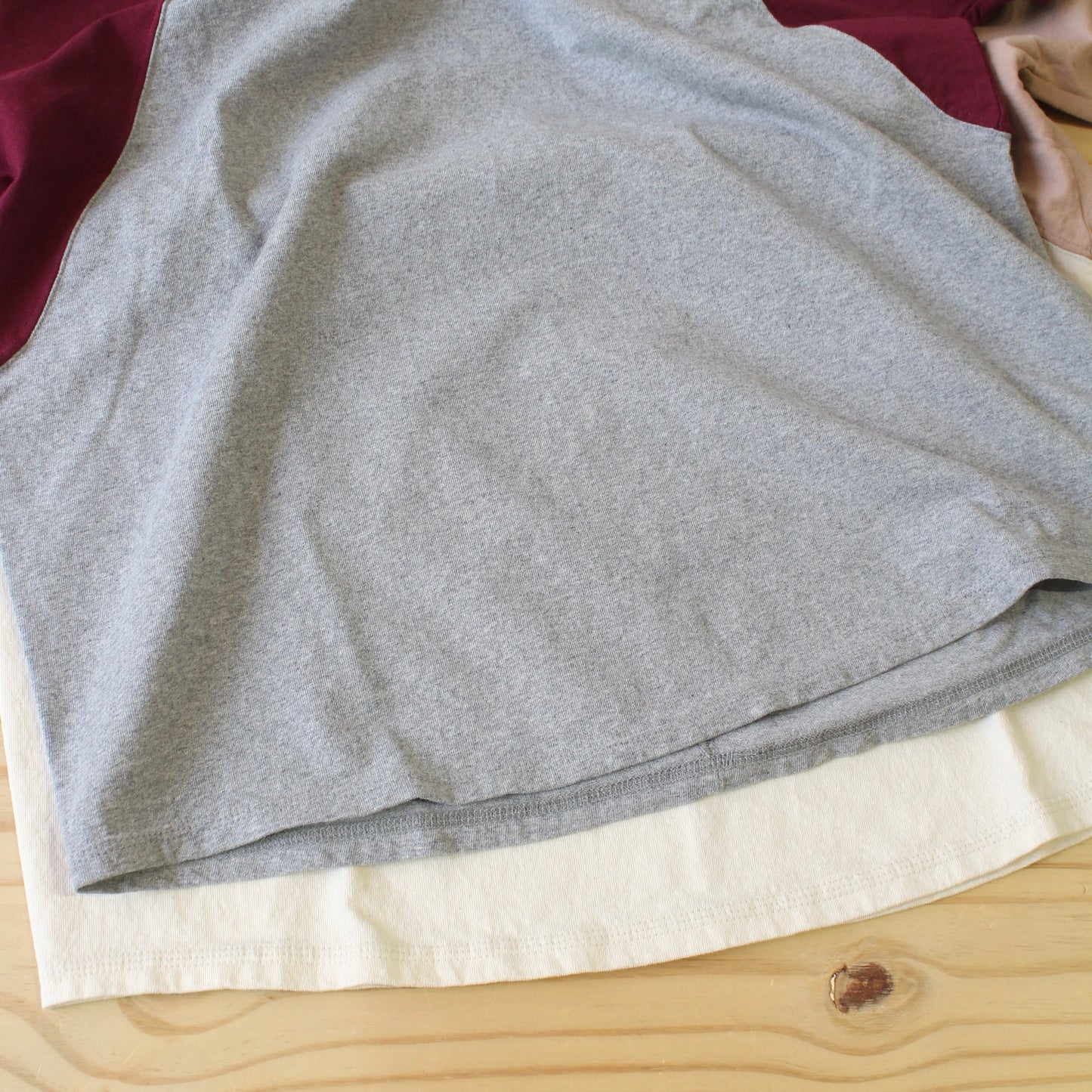 REMILLA -
 RAGLAN HALF SLEEVES TEE