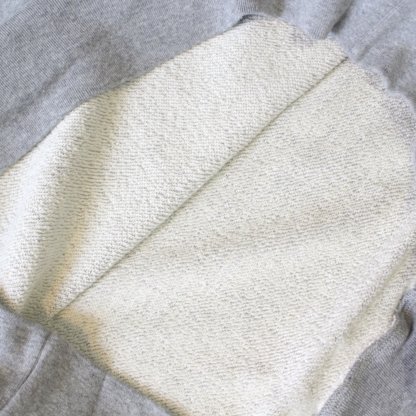 SPELLBOUND - 
LOOPWHEEL OVERSIZED CREW SWEAT
