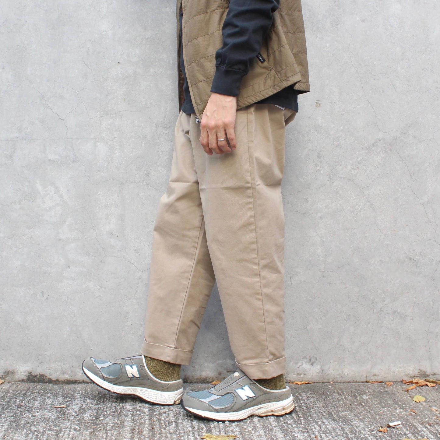 WILD THINGS JAPAN - 2 TUCK FRENCH CHINO