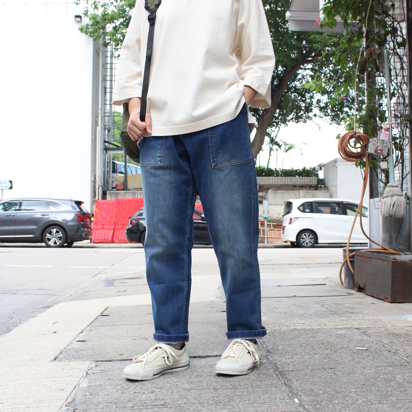GRAMICCI - 
LOOSE TAPERED DENIM PANTS