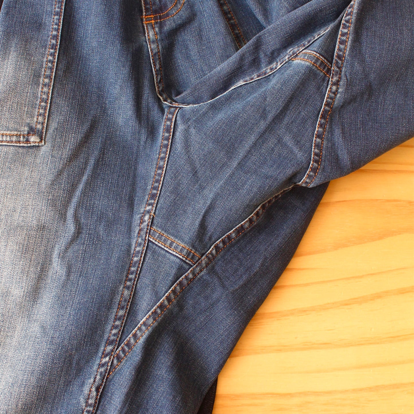 GRAMICCI - 
LOOSE TAPERED DENIM PANTS