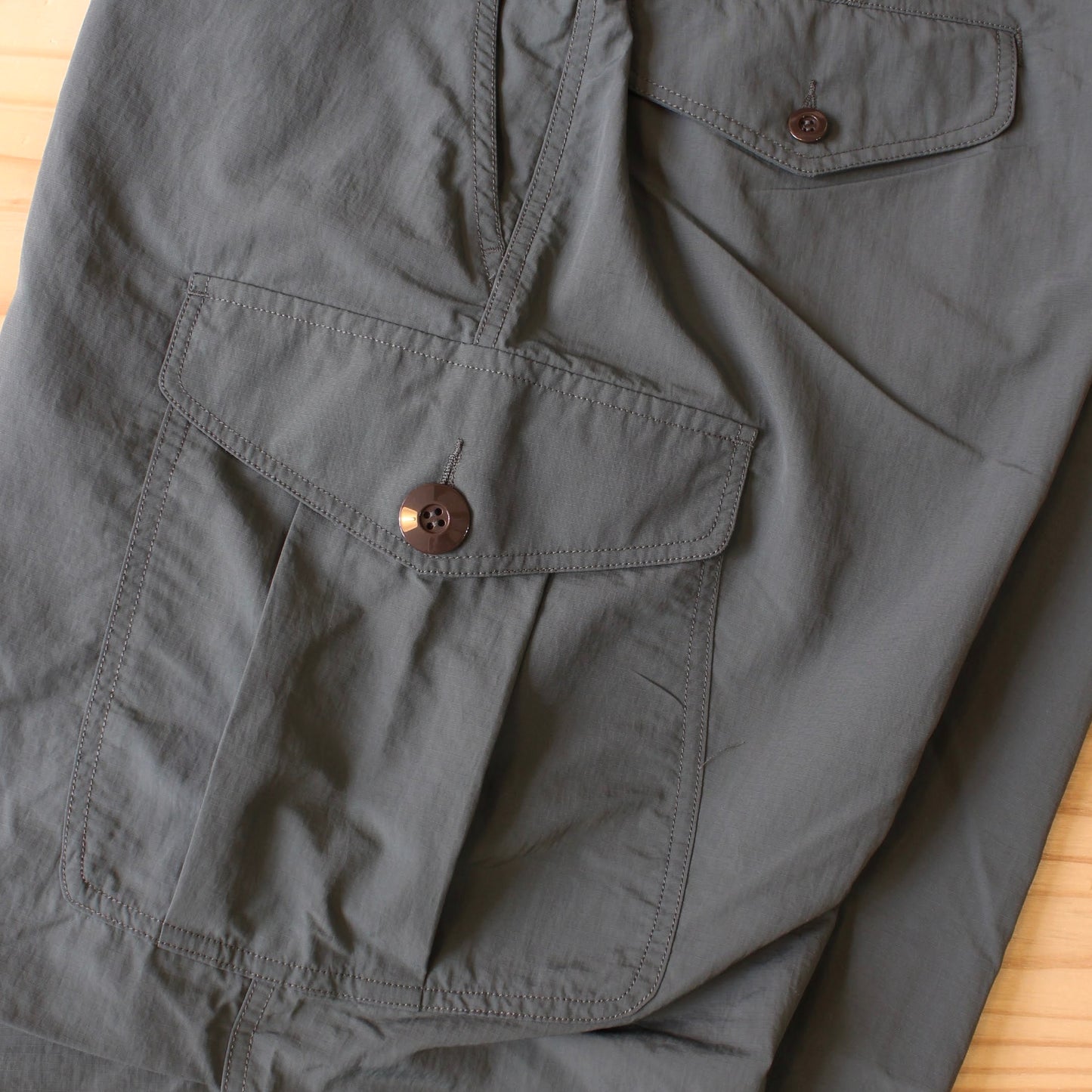 ARMY TWILL -
RIP STOP CARGO PANTS
