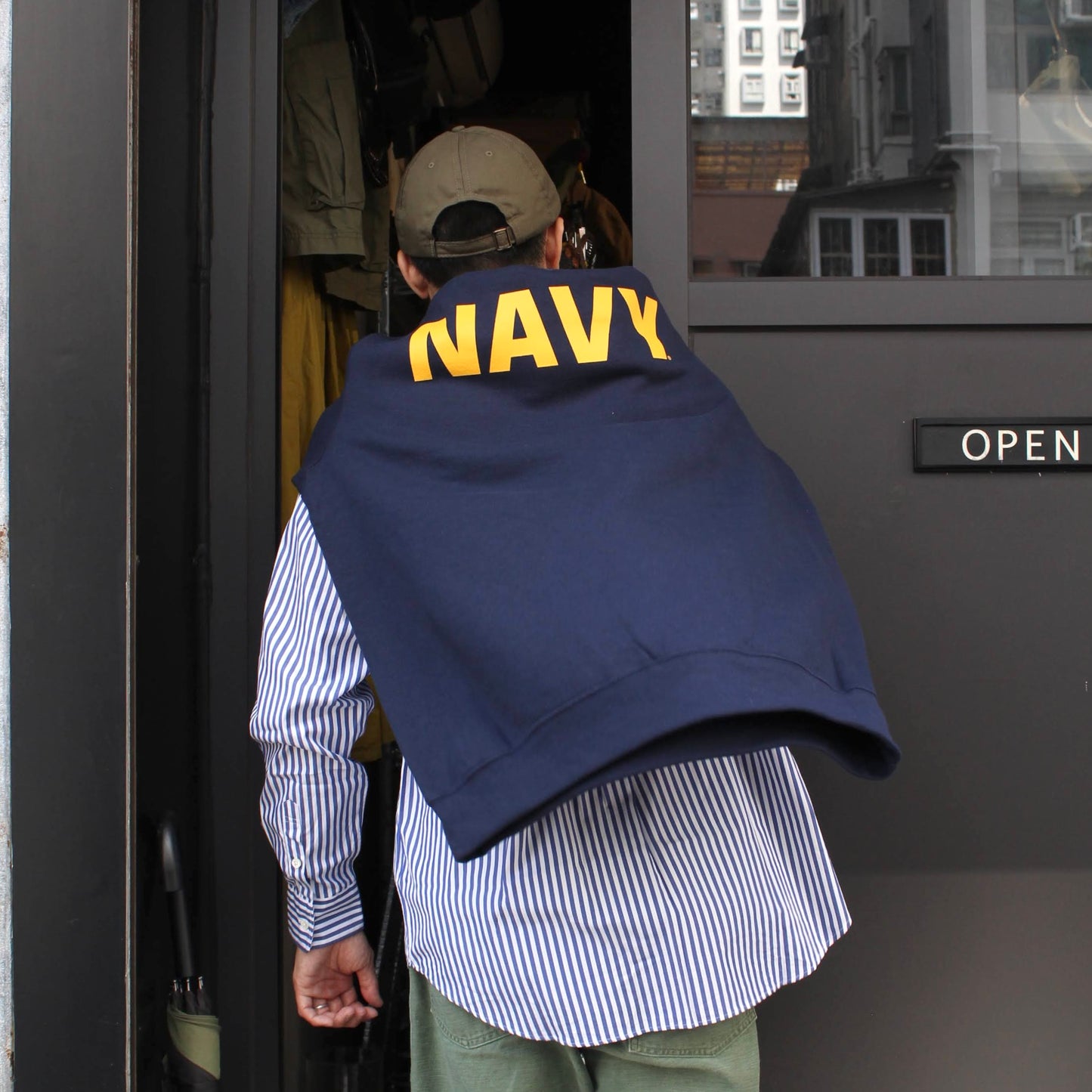 MILITARY DEADSTOCK COLLECTION - 
U.S NAVY SWEATSHIRT