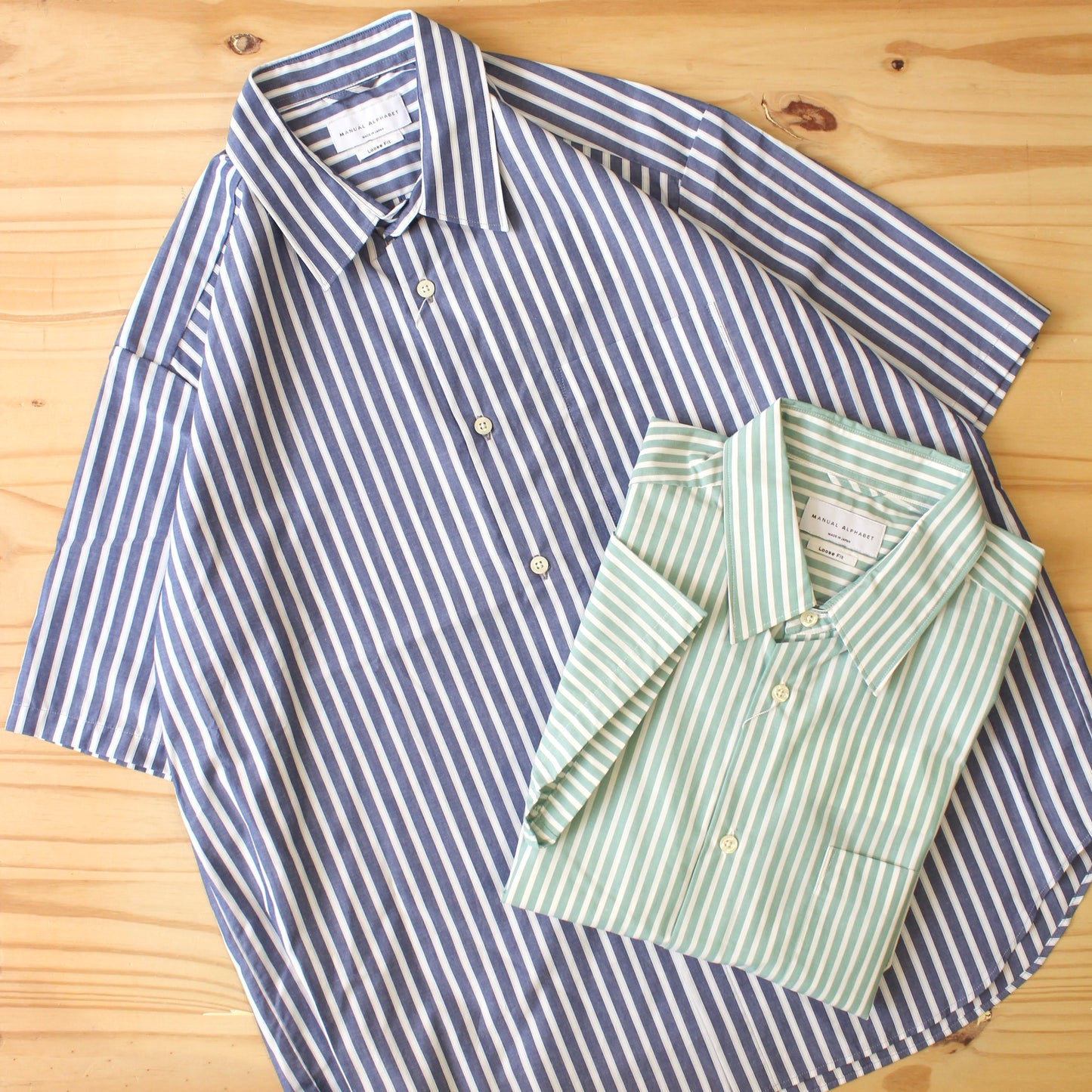 MANUAL ALPHABET - 
POPLIN STRIPE LOOSE FIT S/S SHIRT