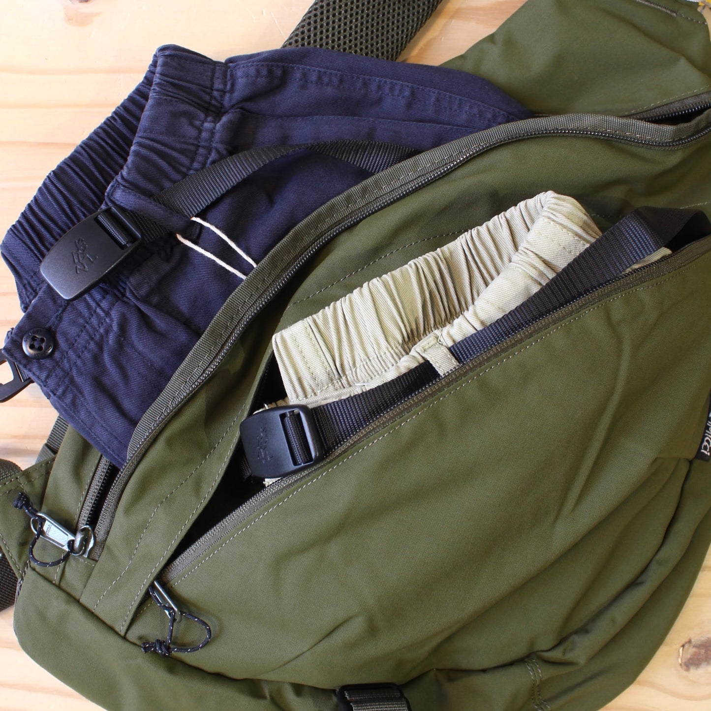 GRAMICCI -
CORDURA SLING BAG