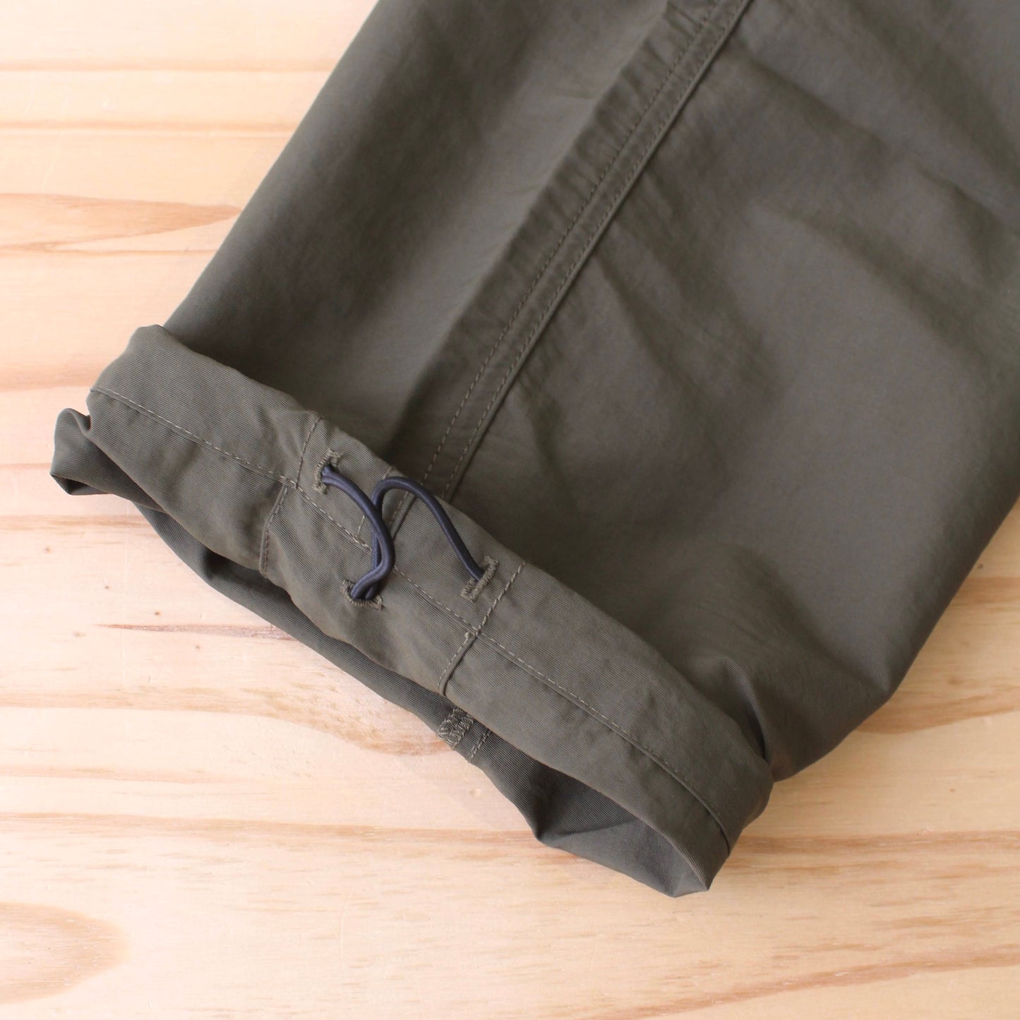 GRAMICCI - 
NYLON TUSSAH CONVERTIBLE PANTS