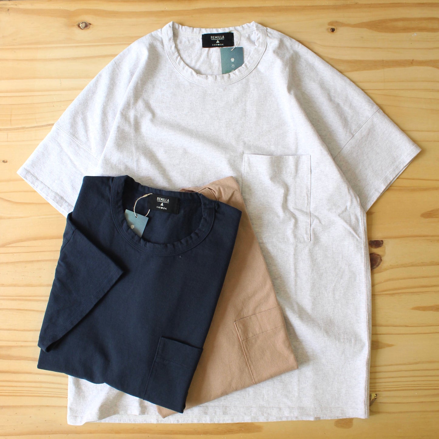 REMILLA - POCKET TEE