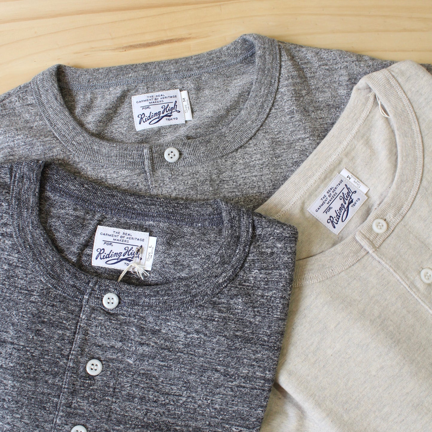 RIDING HIGH - LOOPWHEEL S/S HENLEY TEE