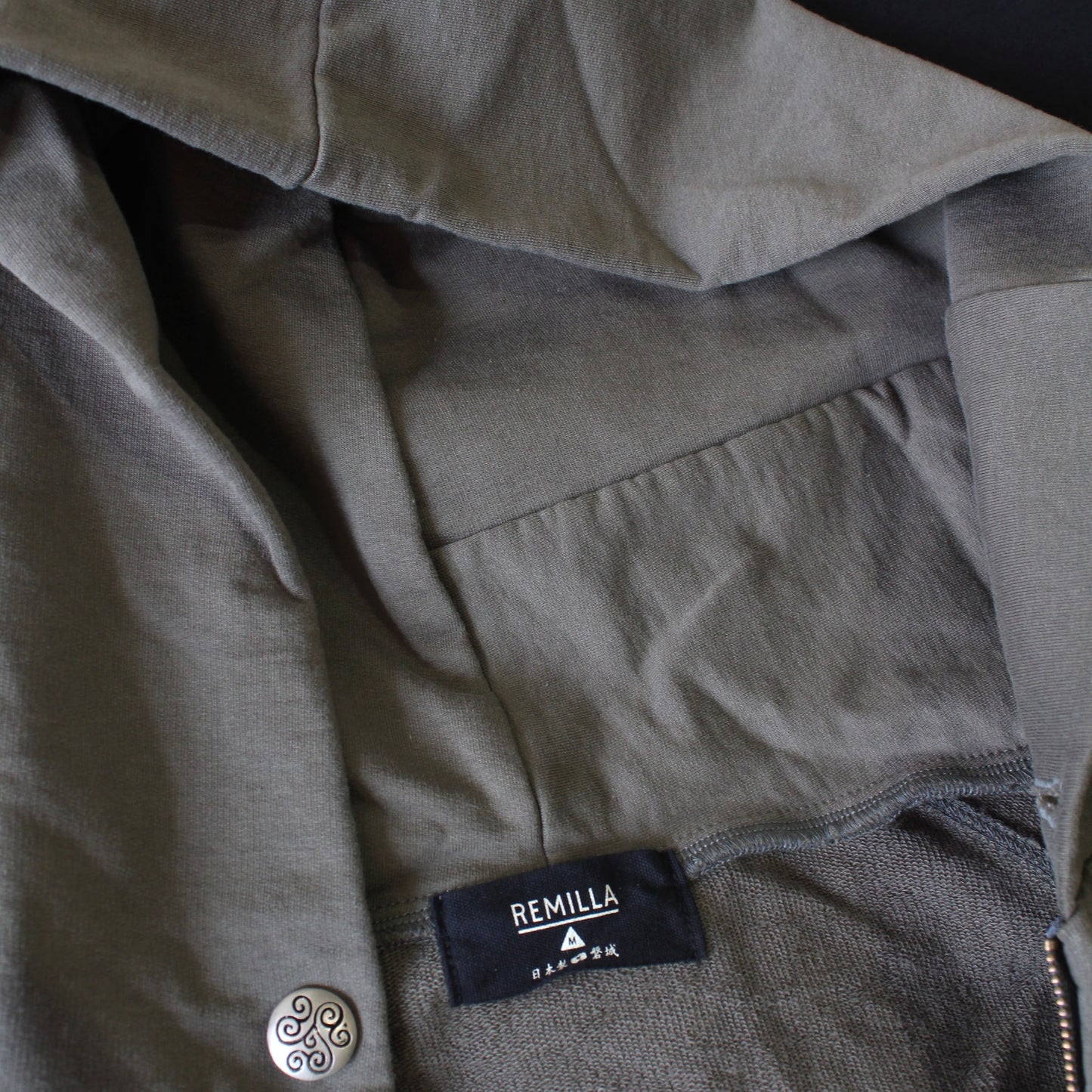 REMILLA - BUTTON HOODED