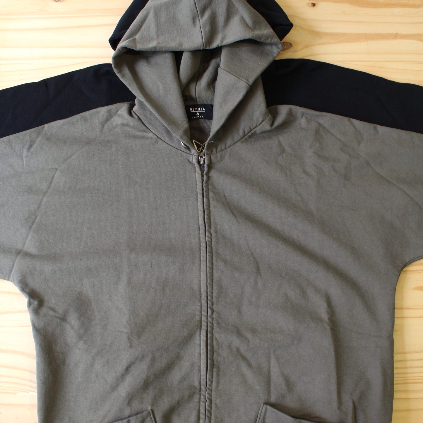 REMILLA - BUTTON HOODED