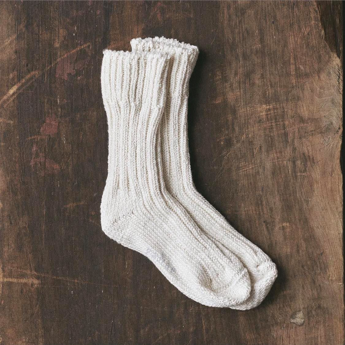 yahae - ORGANIC COTTON ROW GAUGE SOCKS (Natural)