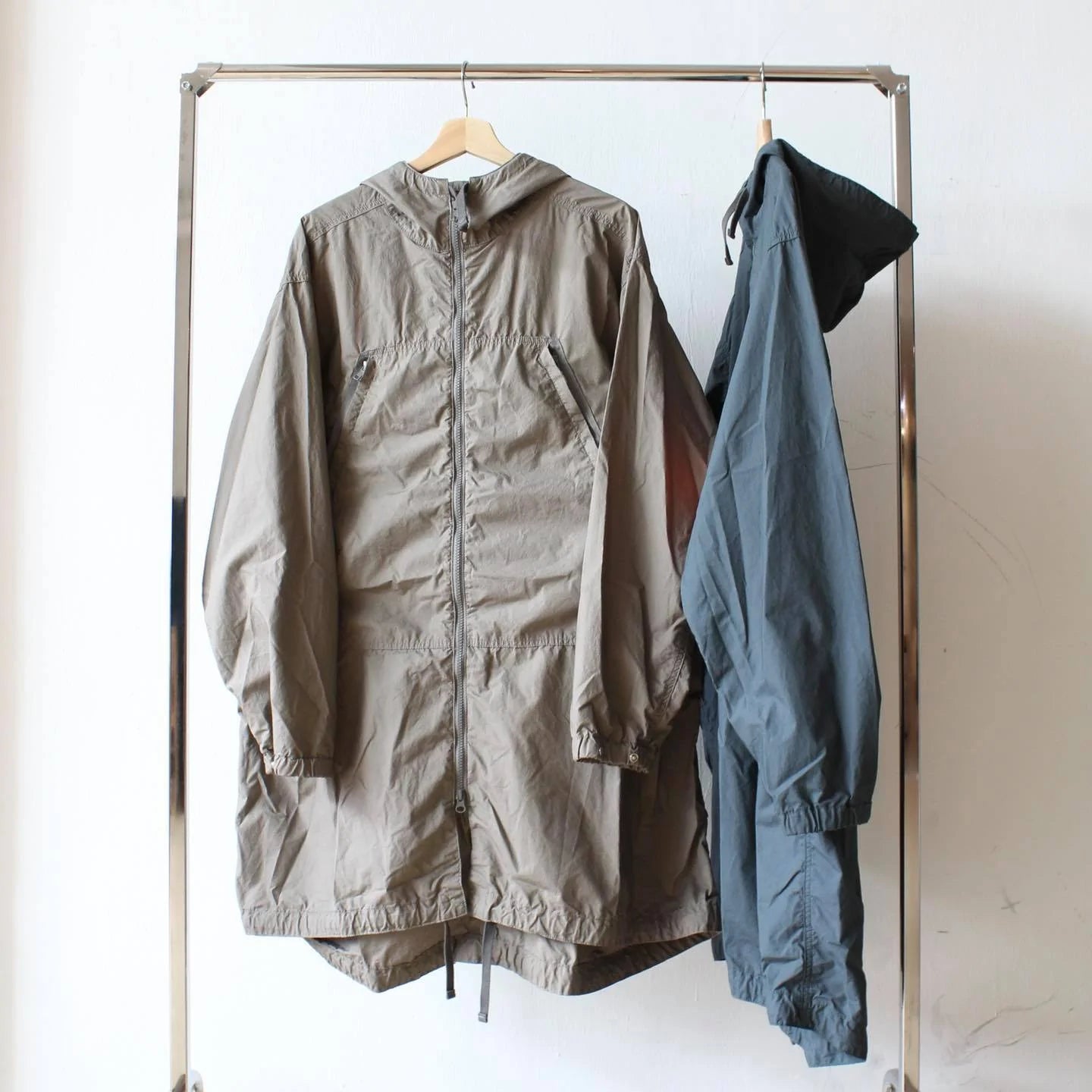 CAMP SERVICE - COVER OVER PARKA (MID BLUE)