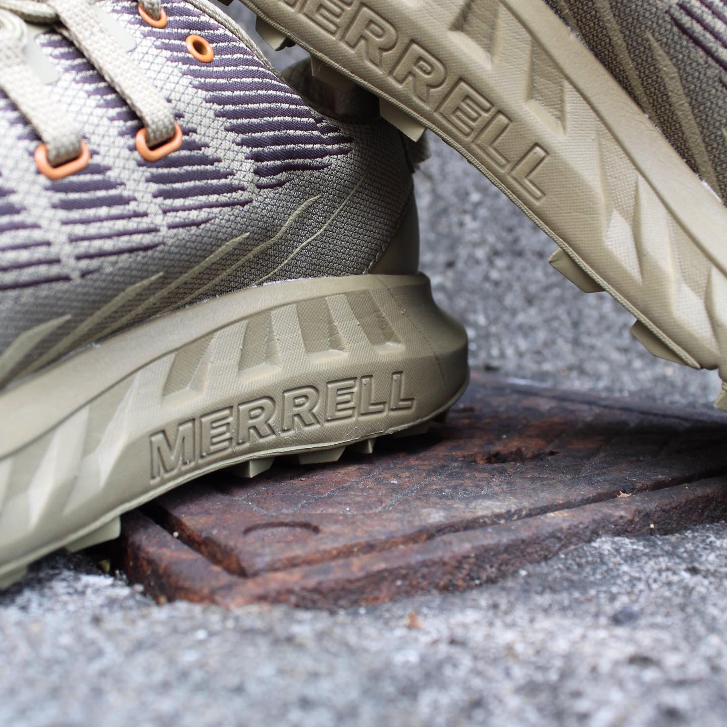 WILD THINGS X MERRELL Agility Peak 4