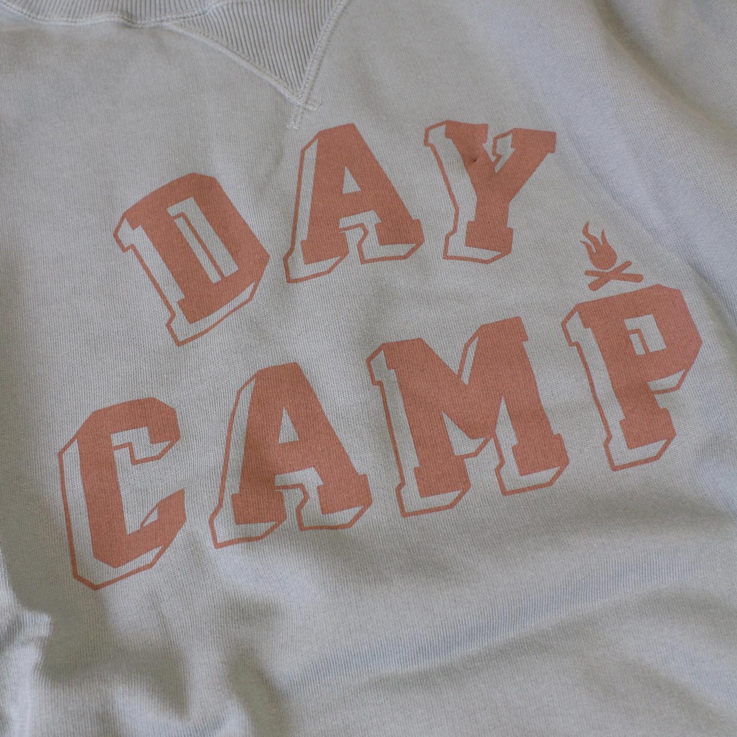 RIDING HIGH - DUSTY COLOR CREW SWEAT DAY CAMP