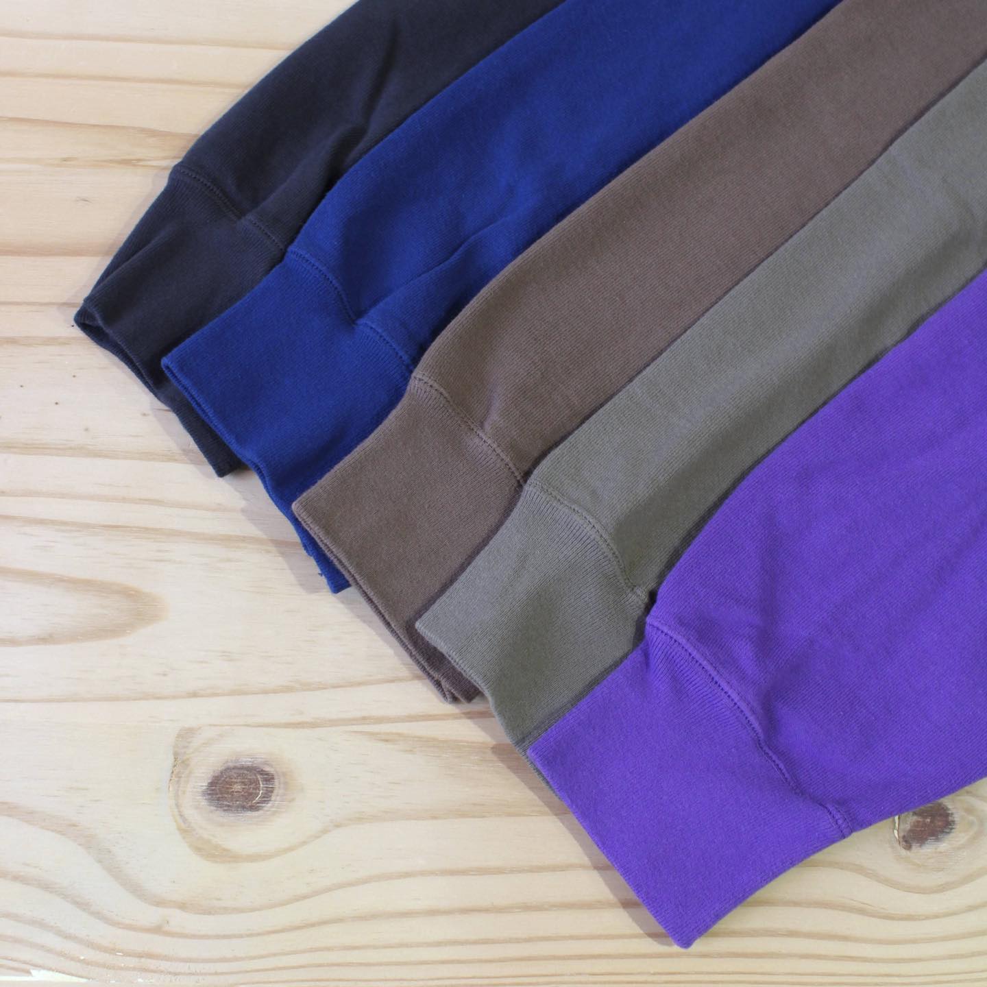 WALLA WALLA SPORT - 13OZ CREW SWEAT SHIRT