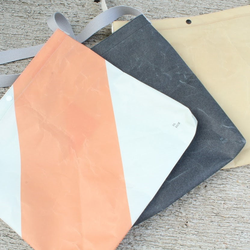 和紙Pa Pack by Kiruna - Pa Pack Shoulder Bag(Navy/Olive)